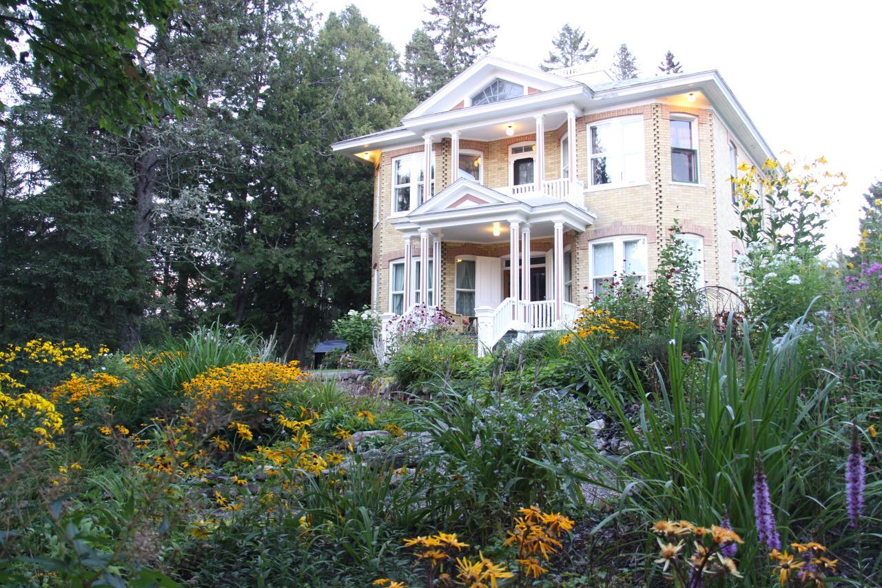 Auberge Taylor Manor Saint-Georges Exterior foto